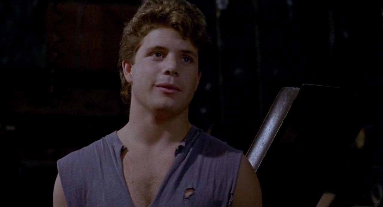 RESTITUDA1'S WORLD OF MALE NUDITY Sean Astin in Toy Soldiers (1991)